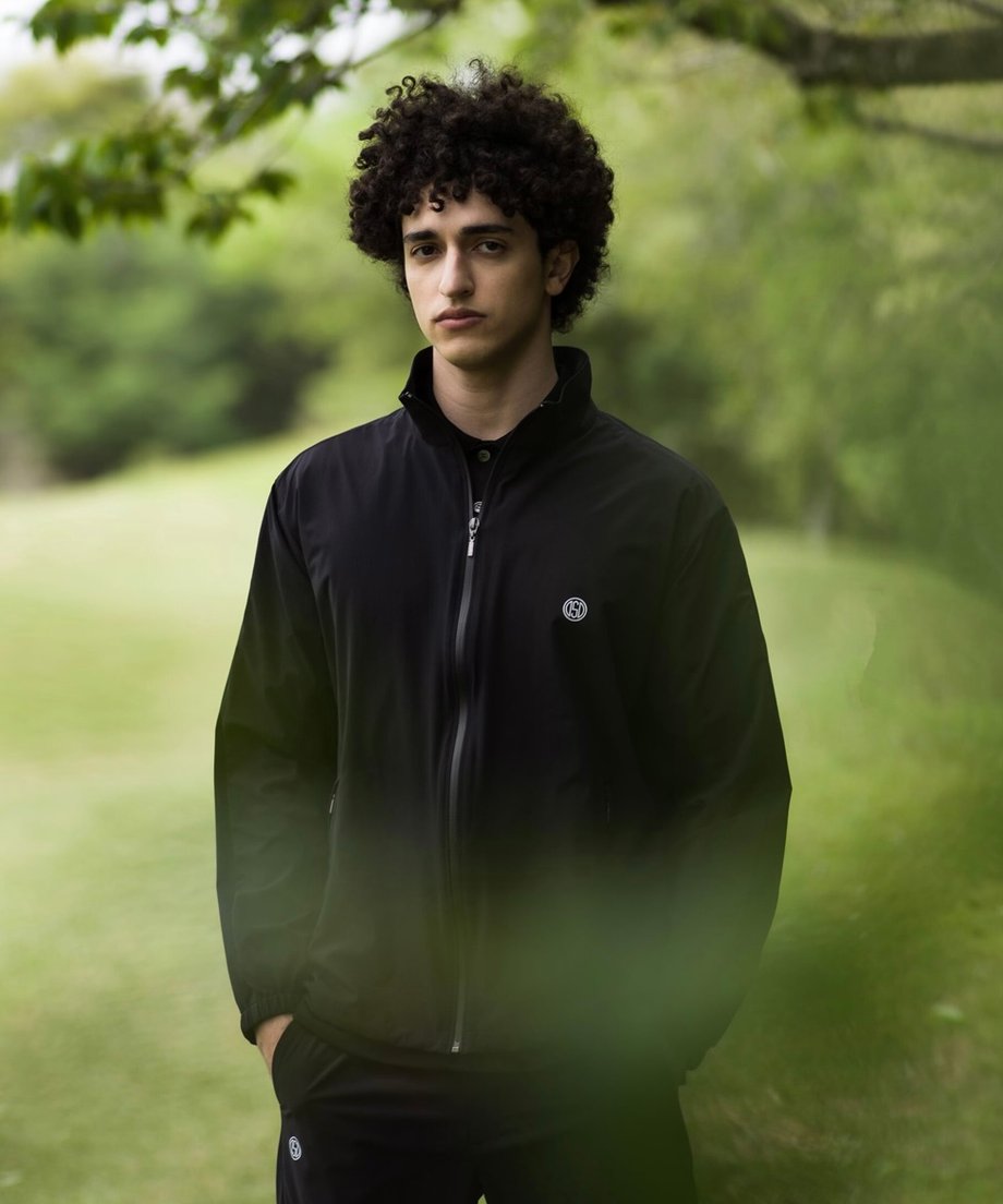 WIND BREAKER
