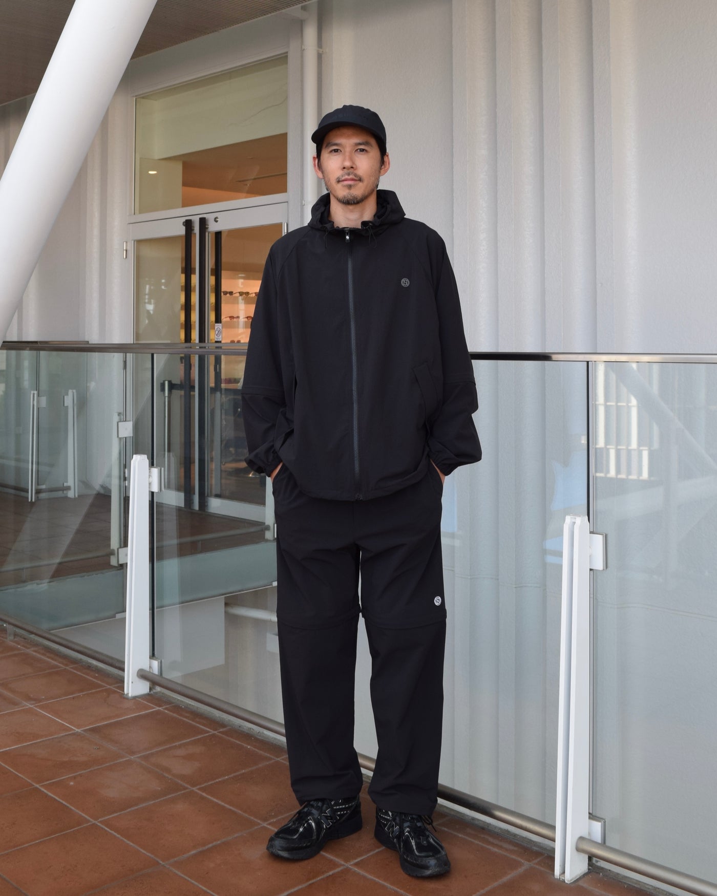 DETACHABLE PANTS