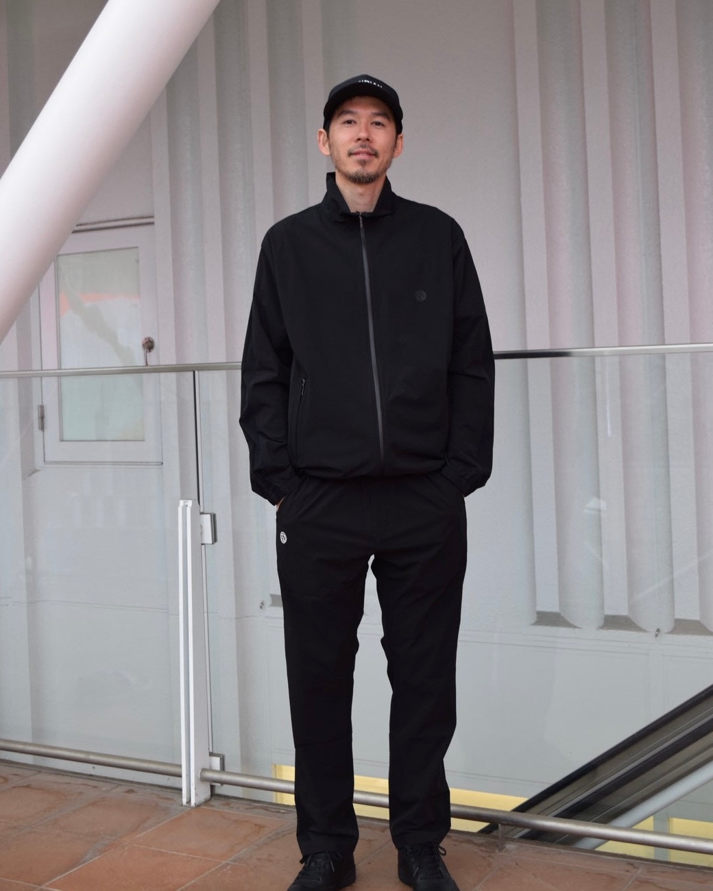 WIND BREAKER