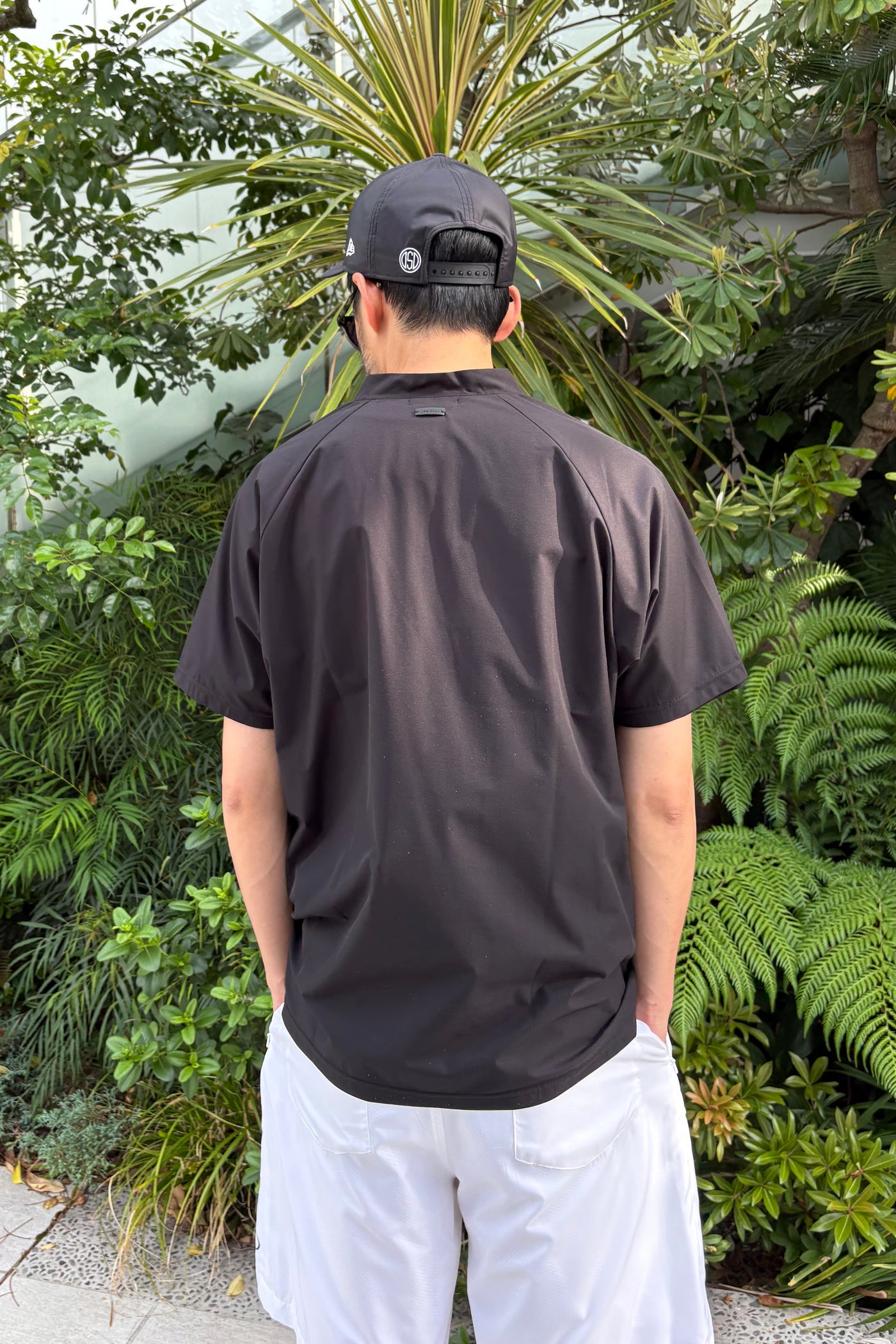 FUNCTIONAL COOL HALF-ZIP TOP