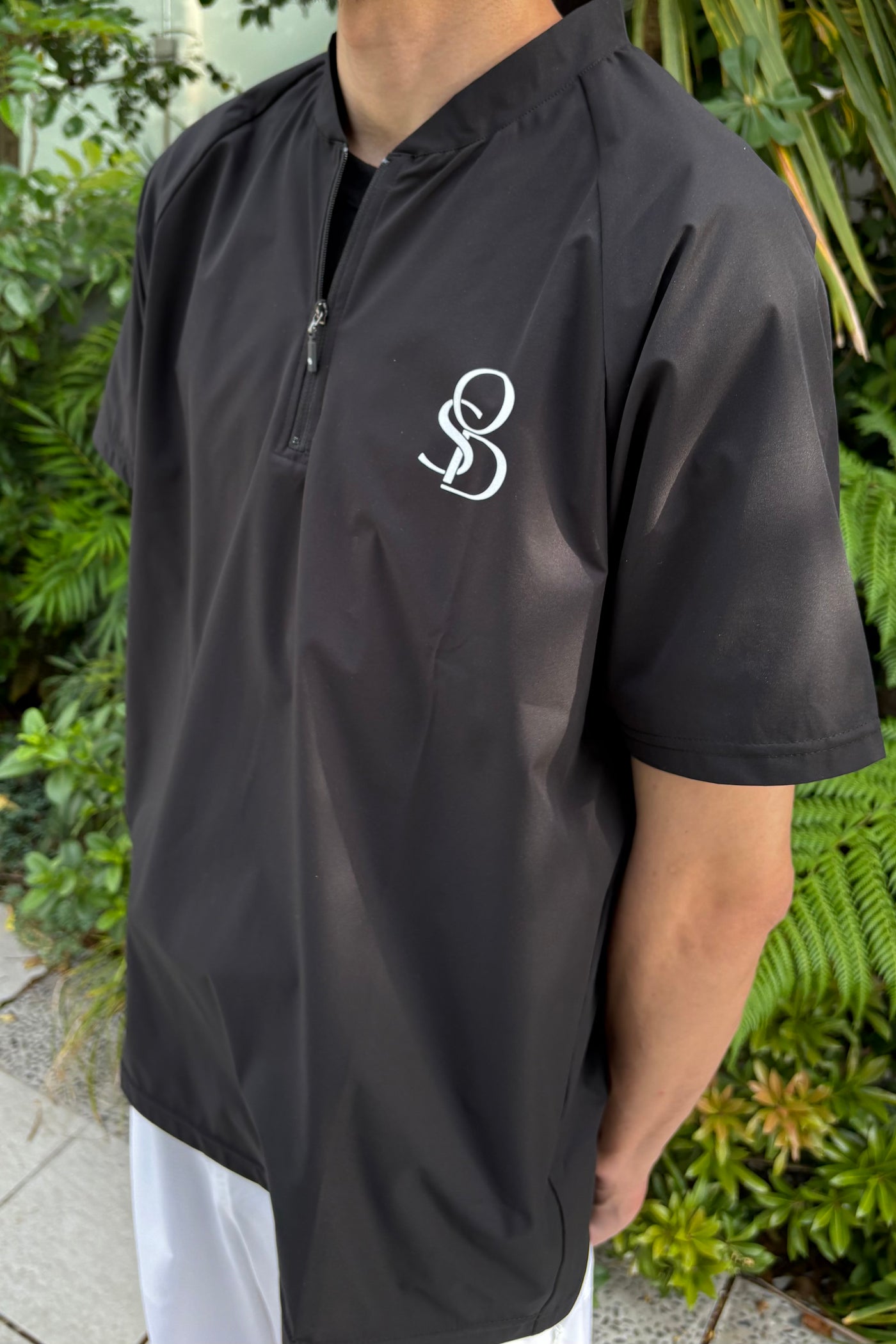 FUNCTIONAL COOL HALF-ZIP TOP