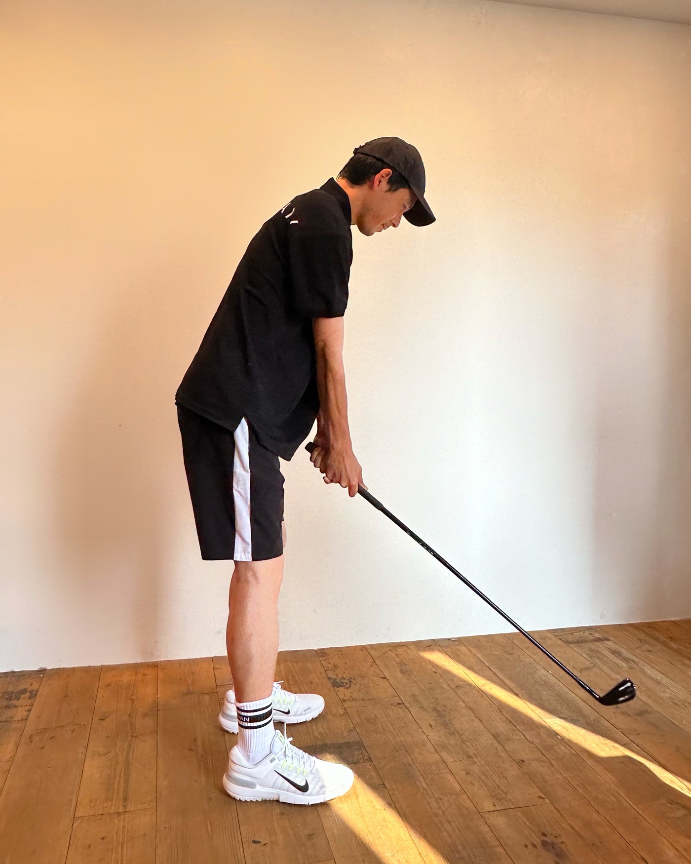 WIND SHORTS (WHITE LINE)