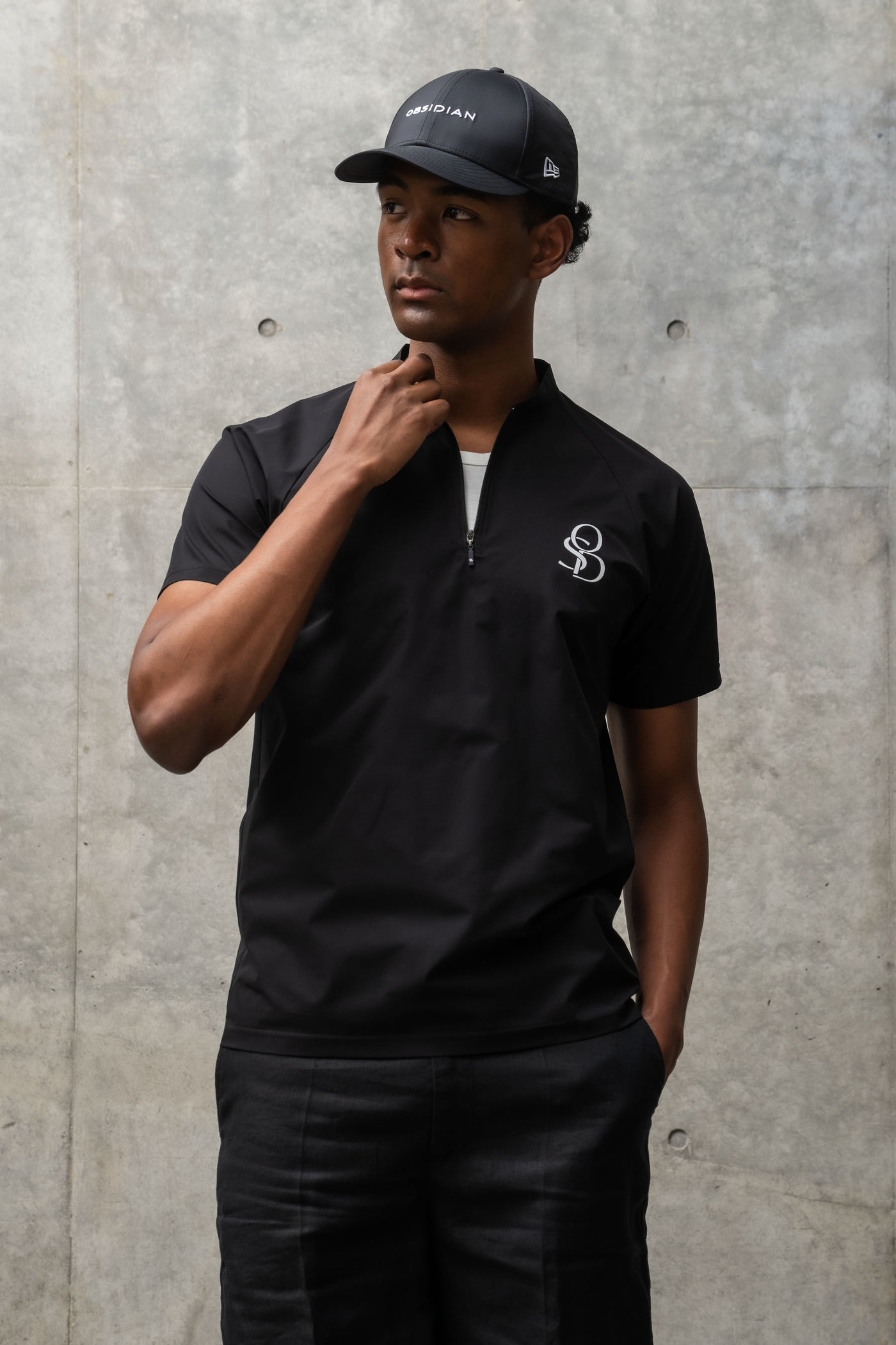 FUNCTIONAL COOL HALF-ZIP TOP