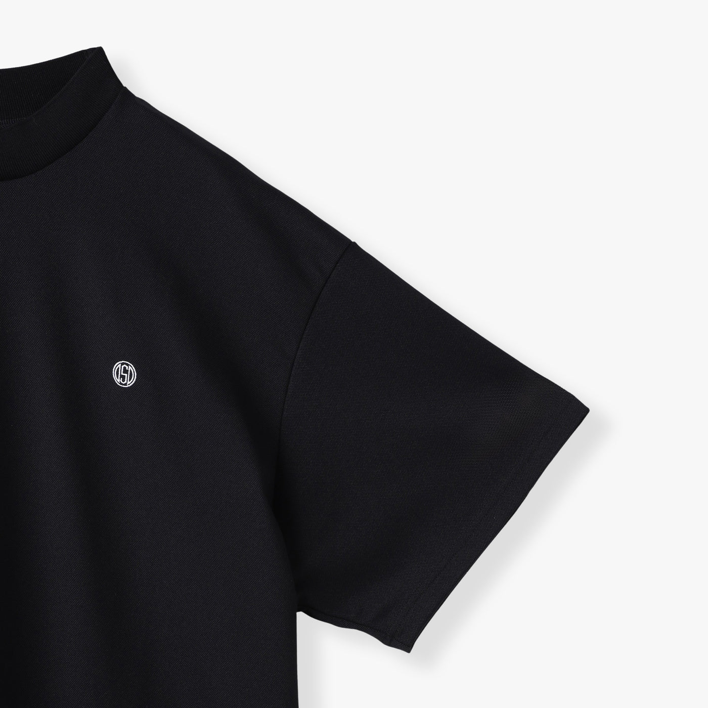 KANOKO MOCK NECK TEE