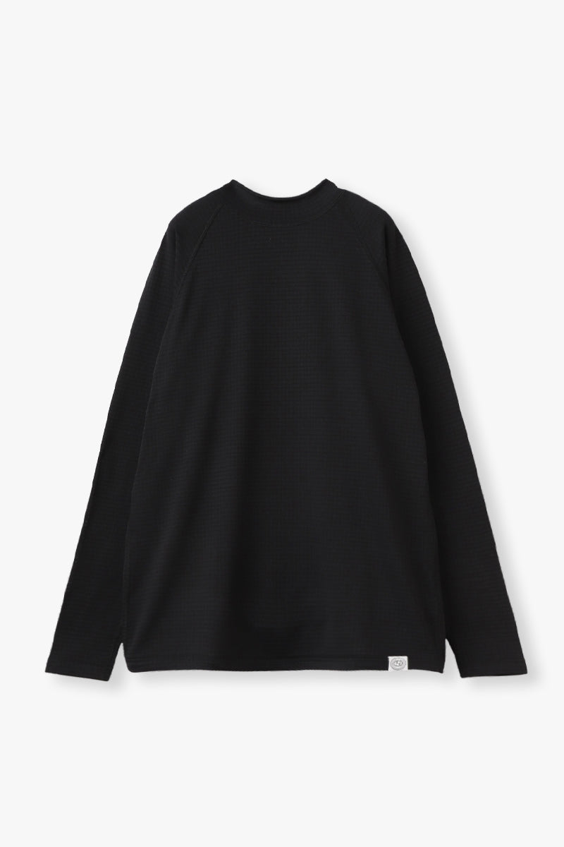 GRID MOCKNECK TEE