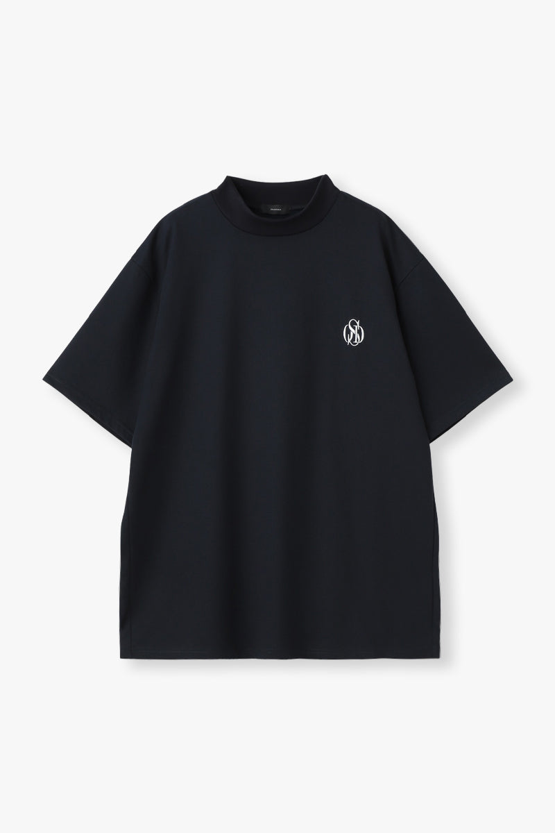 CREST MOCK NECK T-SHIRT