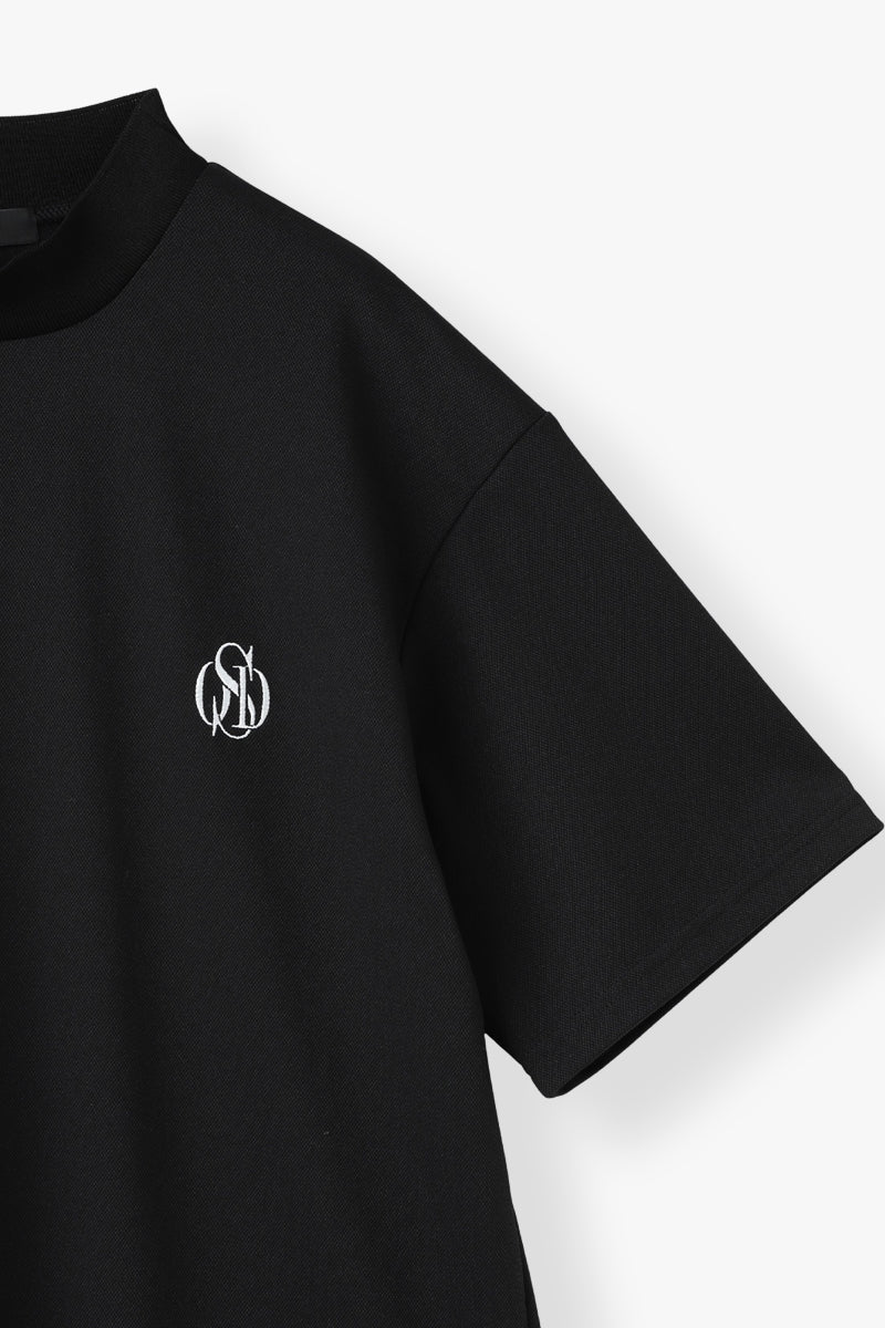 PIQUE MOCK NECK T-SHIRT