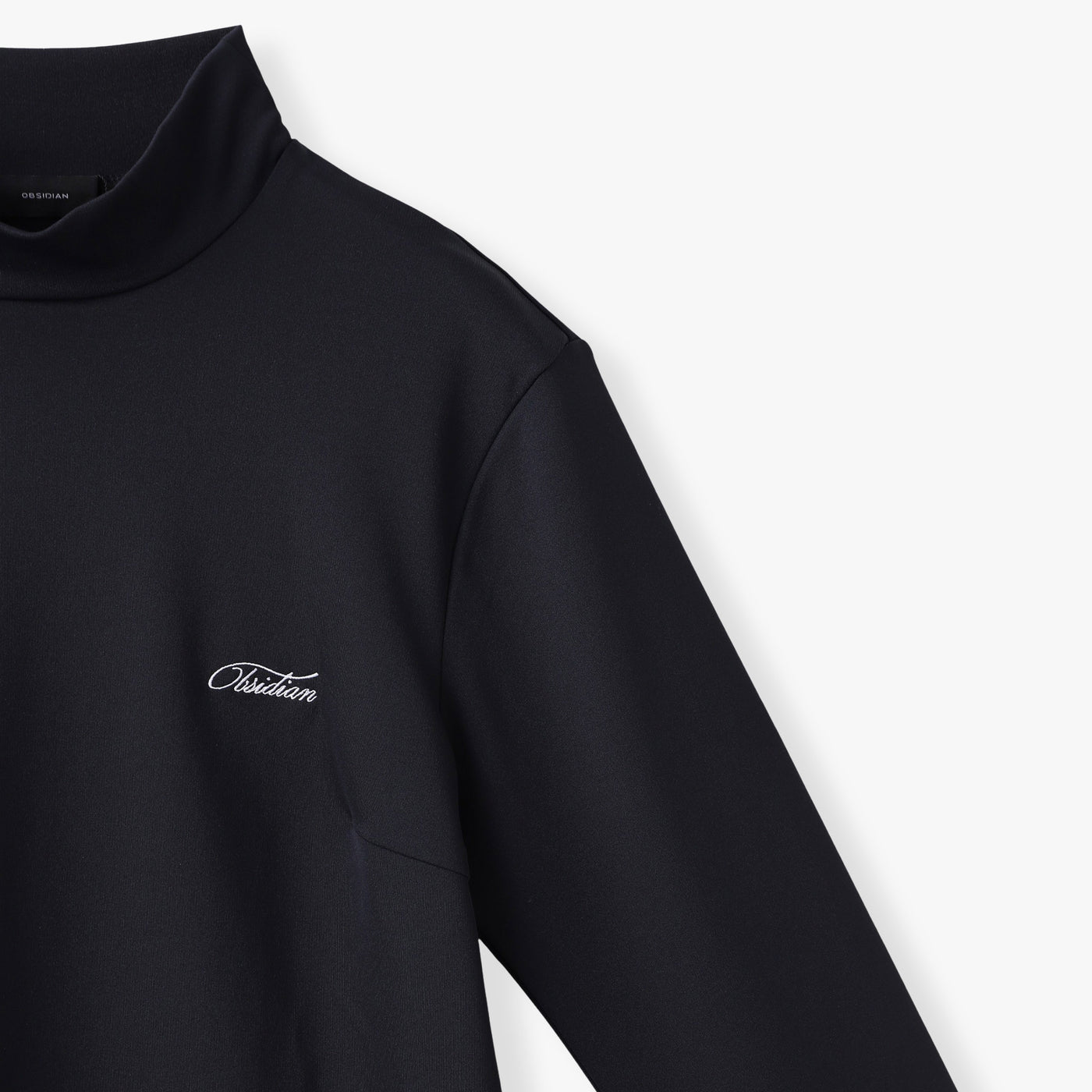 CURSIVE EMBROIDERY HIGHNECK LONGSLEEVE