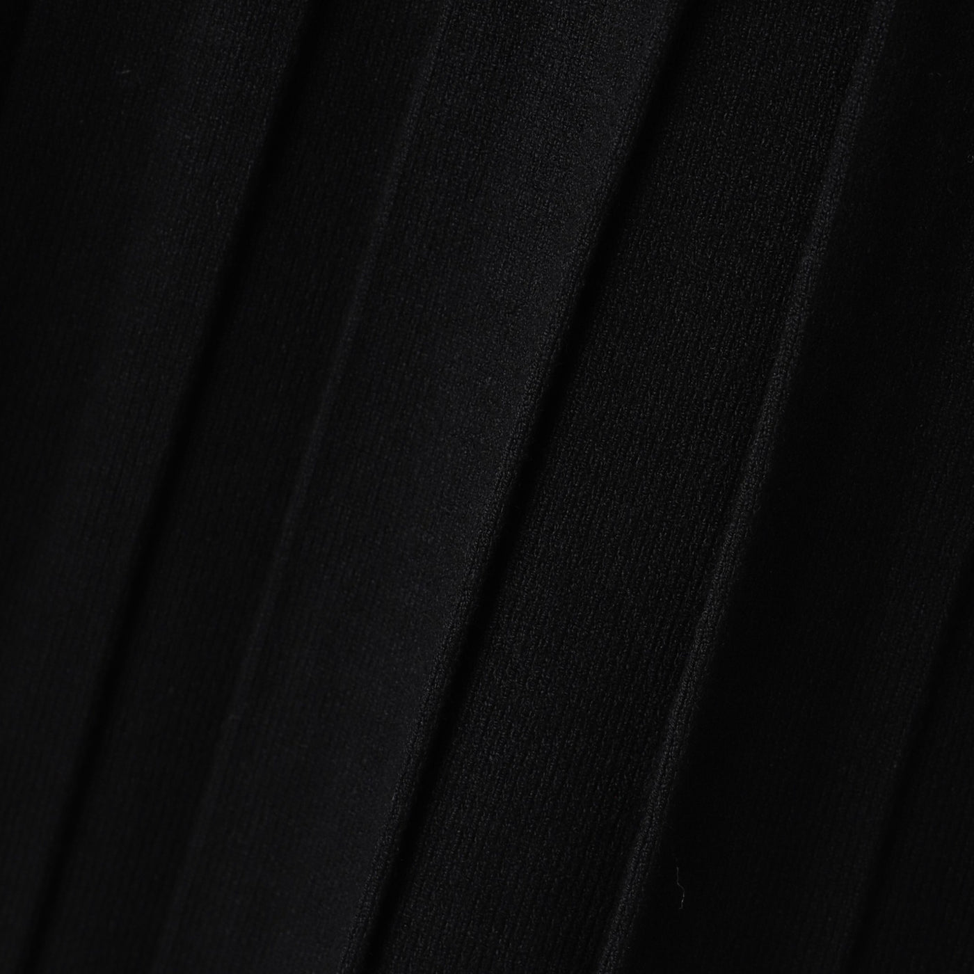 KNIT PLEATED SKIRT