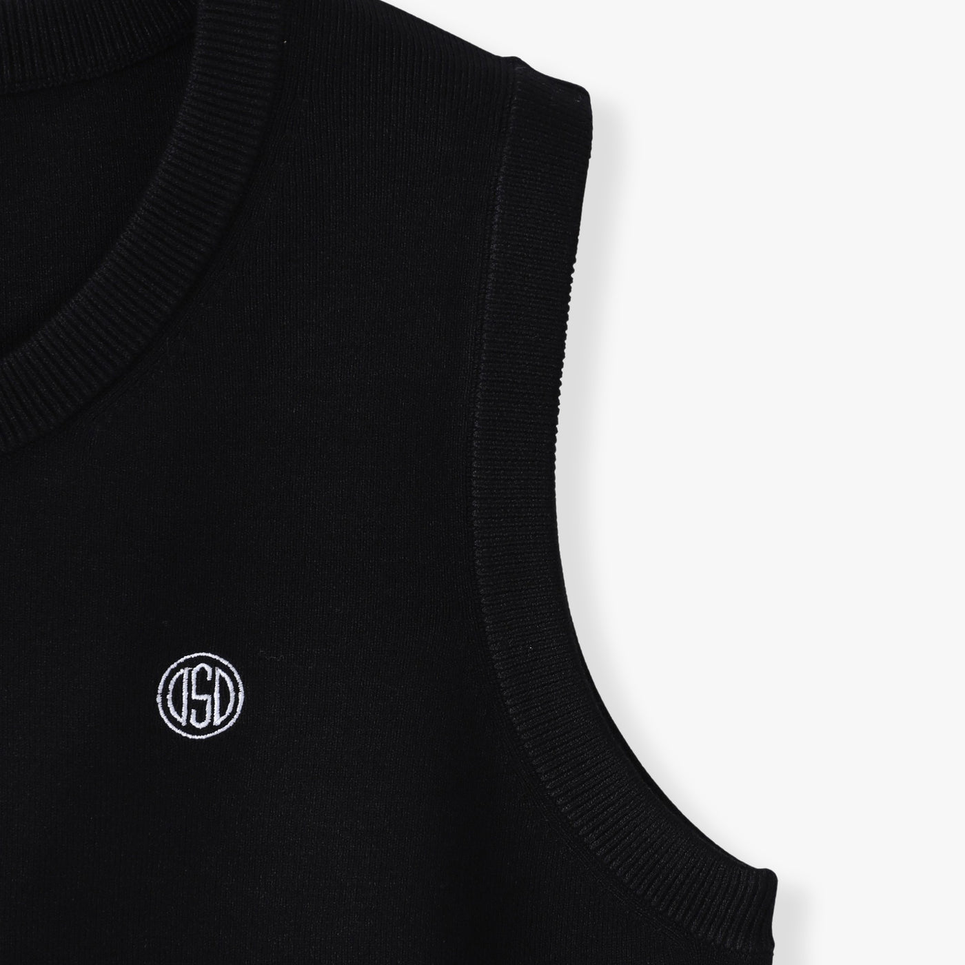 KNIT SHORT VEST