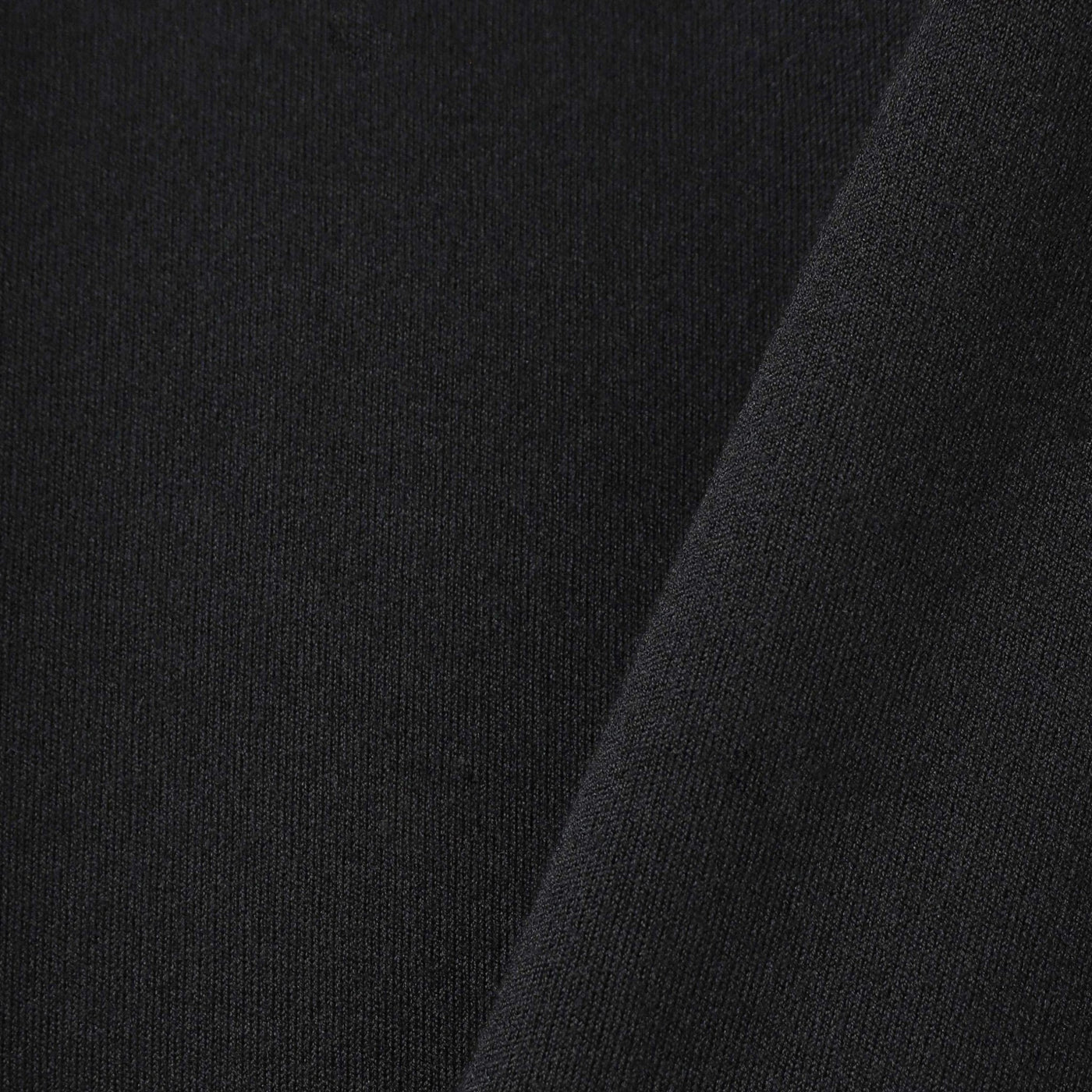 18GG SMOOTH V NECK VEST