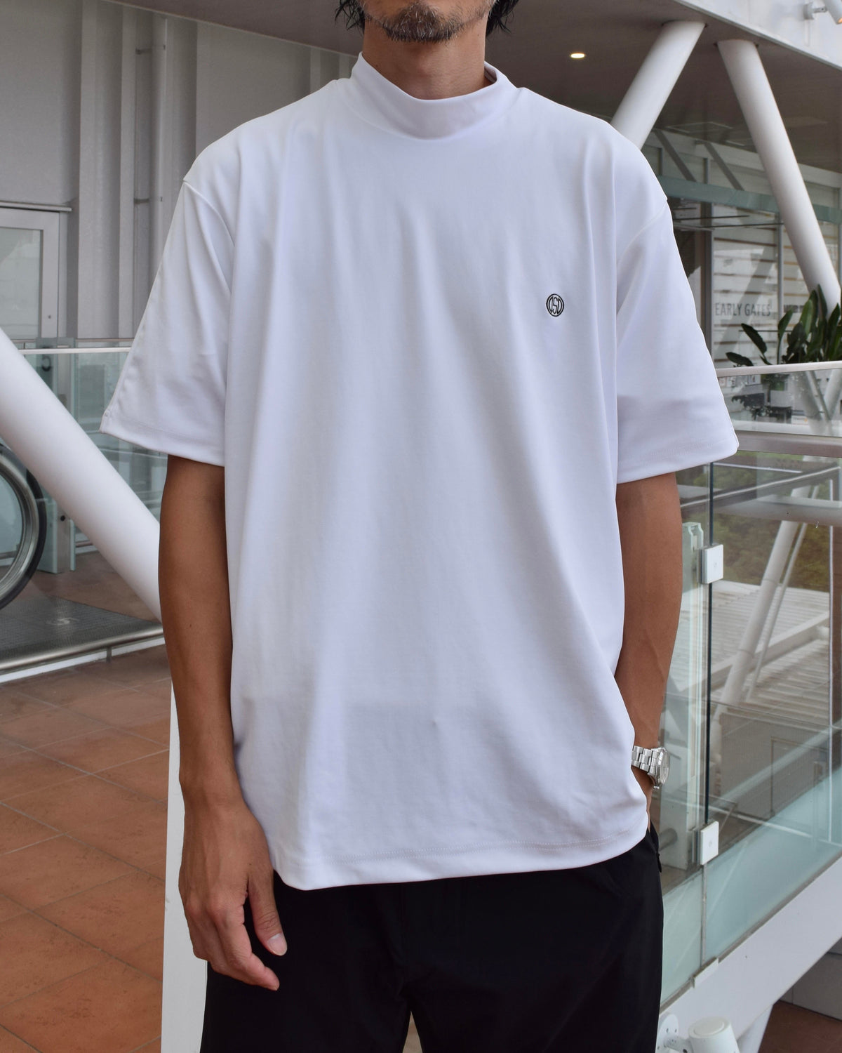 WHITE / S